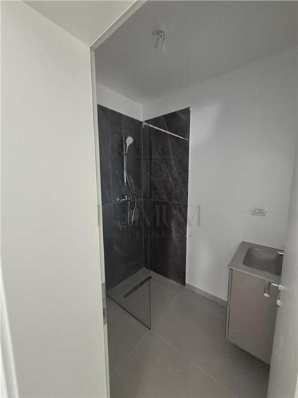 Duplex pe parter - zona linistita - toate utilitatile - compartimentare excelent - 6