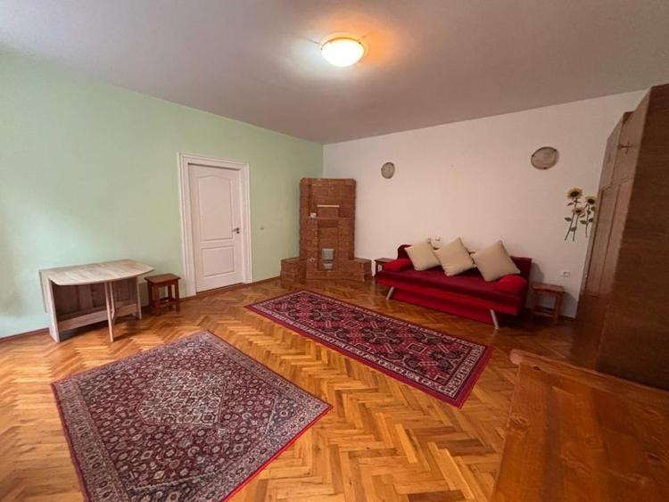 2 camere Piata Brasaai-Centrul Istoric - 4