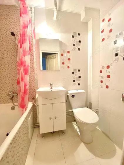 Proprietar, inchiriez garsoniera in Arad, zona centrala, Pia?a Mihai Viteazul - 1