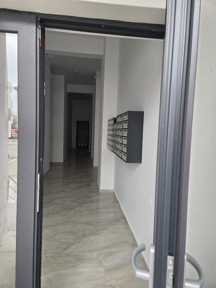 Apartament 2 cam Tersa Central Nou pretabil Birou - 2