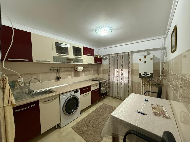 Vând apartament 2 camere renovat - 2