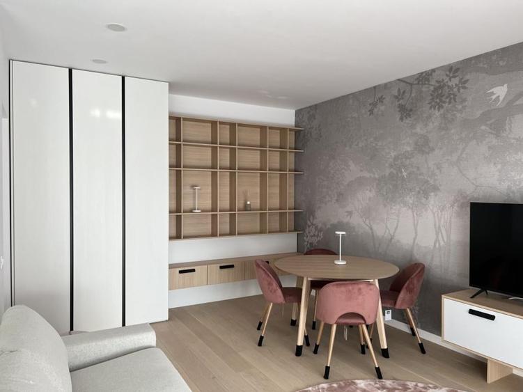 Apartament cu 2 camere semidecomandat, mobilat în Aviației