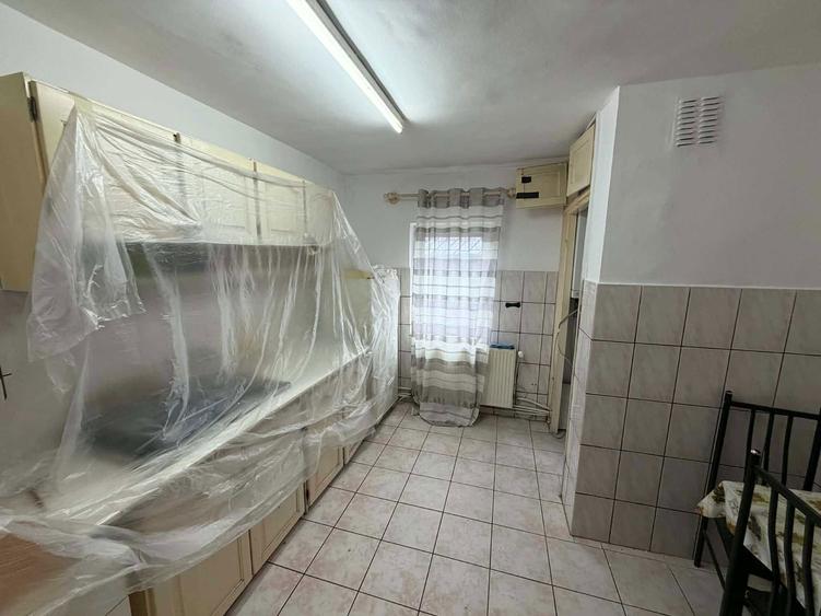 Oportunitate excelenta! Apartament 2 camere in Carei Cartier Mihai Viteazu 1 - 3