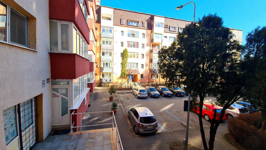 APARTAMENT SEMIDECOMANDAT - B-dul Garii - 11