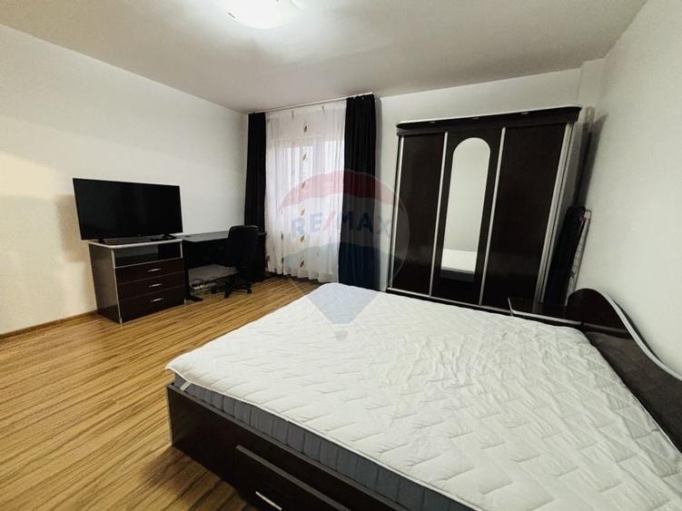 Apartament spatios de vânzare 2 camere EROILOR . VOLUNTARI A3 - 22