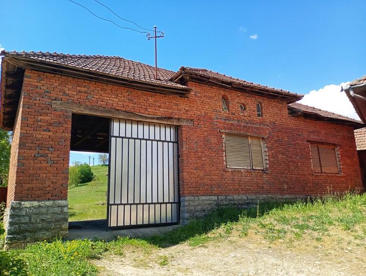 Casă de vânzare  - 9