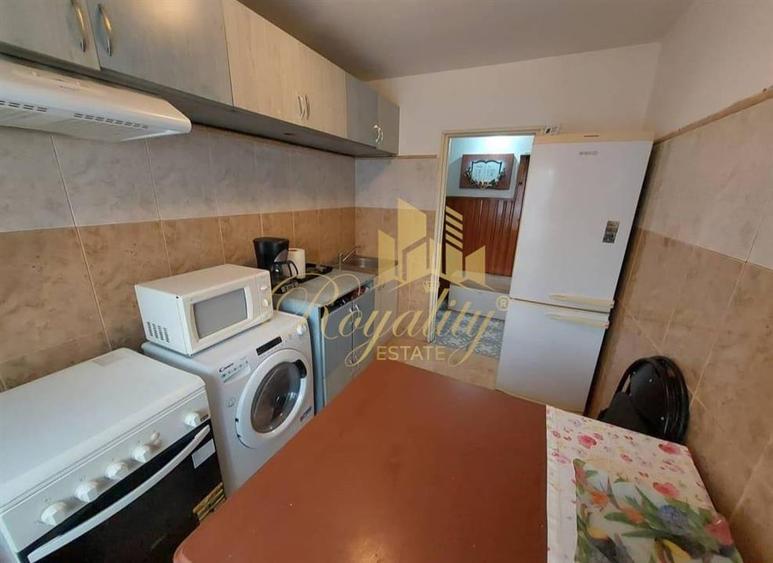 Apartament cu 2 camere semidecomandat, mobilat în Girocului
