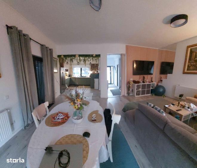 Casa de vanzare, 4 camere, zona montana - 11
