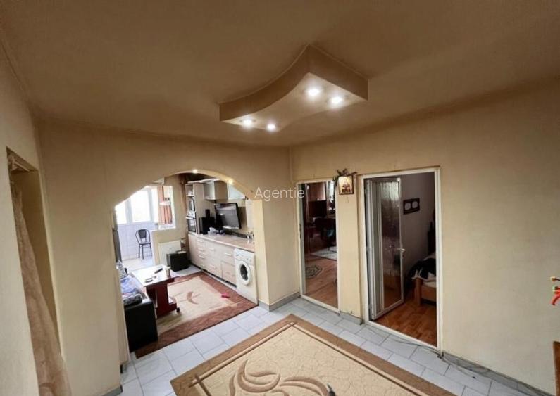 Apartament 4 camere Zona Aparatorii Patriei