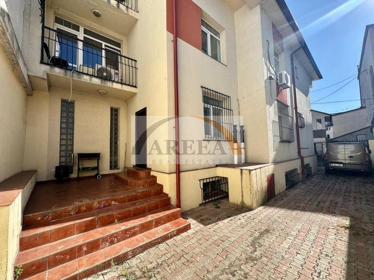 OPORTUNITATE - vila-curte individuala-garaj la Domenii-Popisteanu - 2