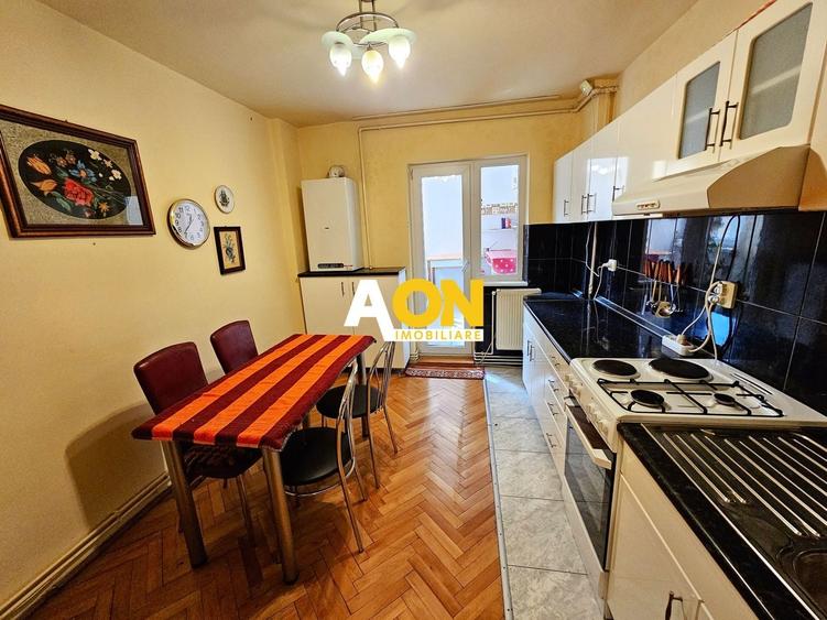 Apartament 3 camere, 2 bai, 2 balcoane, etaj 1, zona Liceului Sportiv - 1