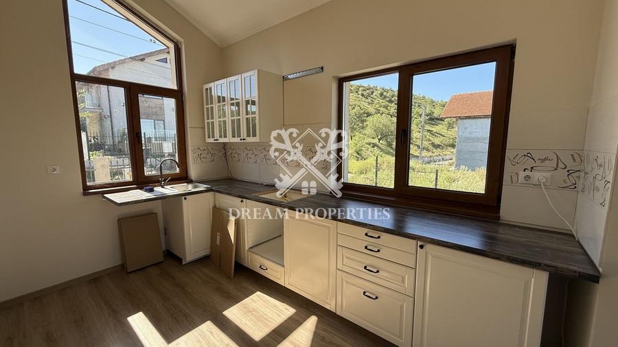 Casa individuala de inchiriat, 240 mp, teren 300 mp, zona Sannicoara - 21