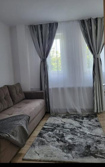 Inchiriez apartament 3 camere, living open space cu bucatarie - 4