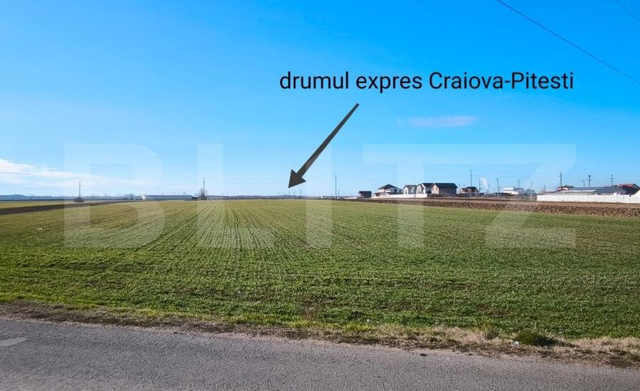 Teren intravilan stradal, 6650 mp, zona Ghercesti - 2