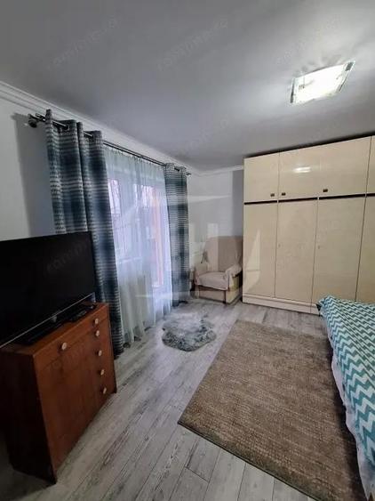 Casa cu curte de inchiriat in zona Ambient - 2