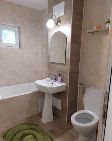 Inchiriez apartament decomandat 2 camere etaj 2 din 4, Piata Centrala - 9