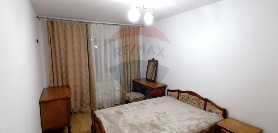 Apartament cu 3 camere de inchiriat in zona Manastur - 10