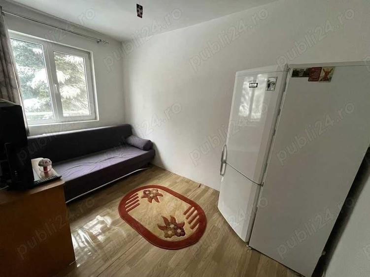 Vand apartament 3 camere semidecomdat - 11