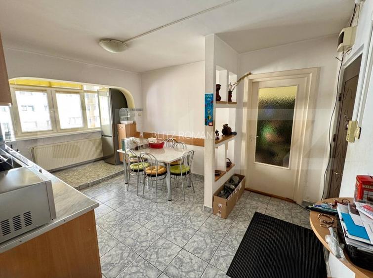 Apartament 3 camere - Vasile Aaron Apartament 3 camere - Vasile Aaron