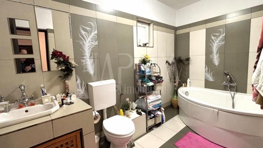 Casa 4 camere de vanzare in Floresti - 12