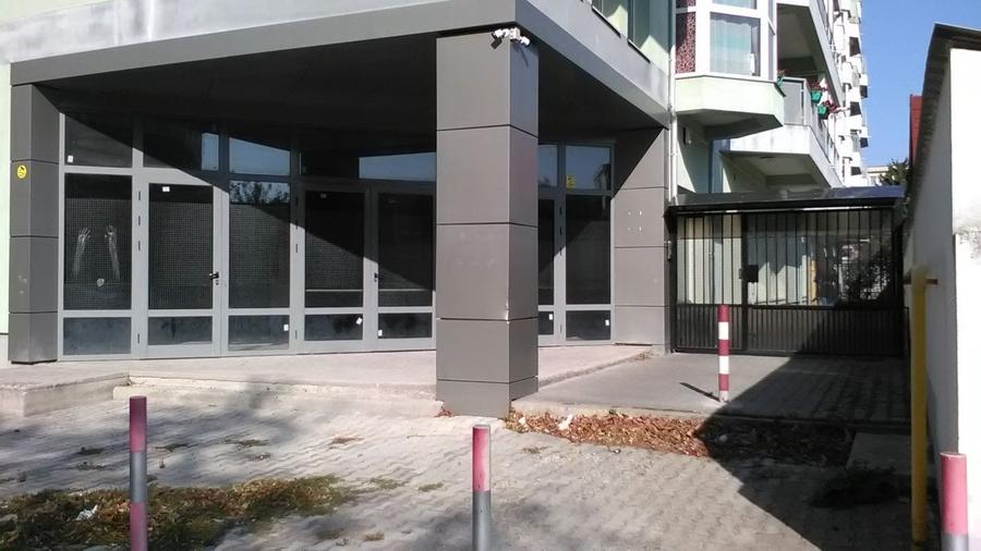 PROPRIETAR VAND SPATIU COMERCIAL - 3