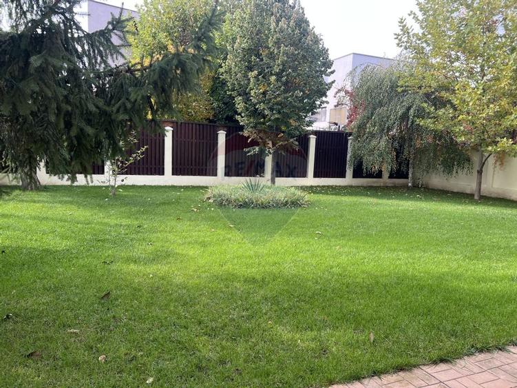 Casa / Vila cu 5 camere de inchiriat in zona Pipera - 37