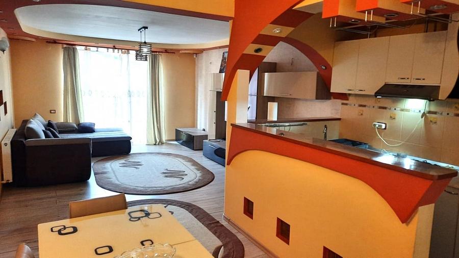 Proprietate compusa din 2 case | 505 mp teren | zona Inel I - 3