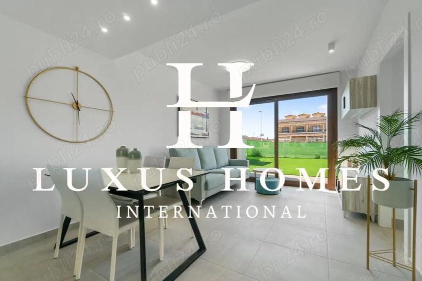 Duplex penthouse frumos cu terasa pe acoperi?, priveli?ti impresionante la mare ?i piscina - 8