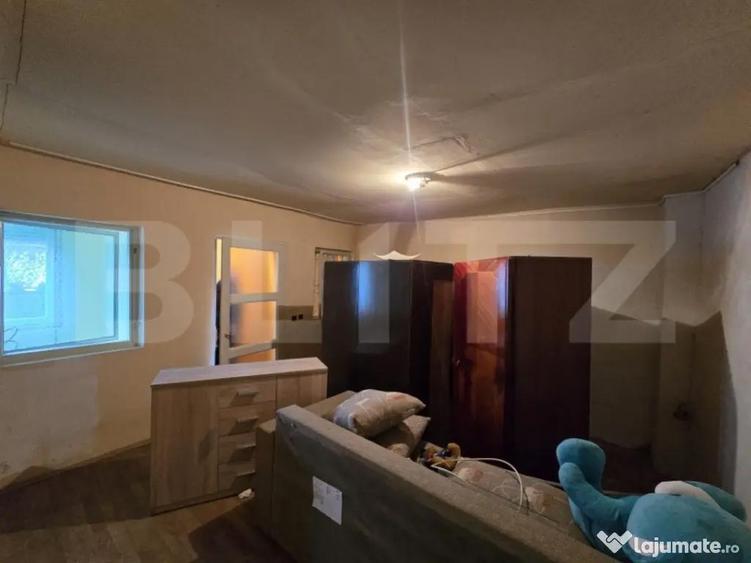 Casa cu 5 camere ?i teren de 461 mp, zona Poiana - 7