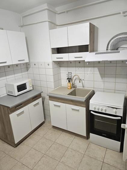 Apartament cu 2 camere decomandat în Baba-Dochia