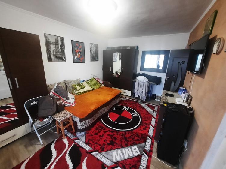 Apartament cu 1 camera decomandat, etaj 4/4, zona Tatarasi - 7