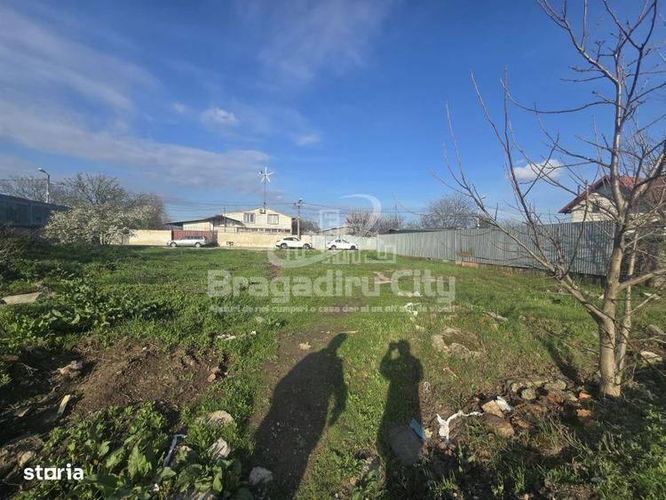 Teren intravilan Prelungirea Aliman sec 5 granita cu Bragadiru - 1