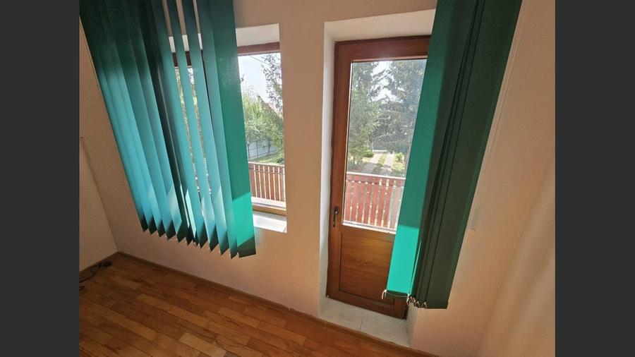 Casă cu 10 camere cu Canalizare în Cordun