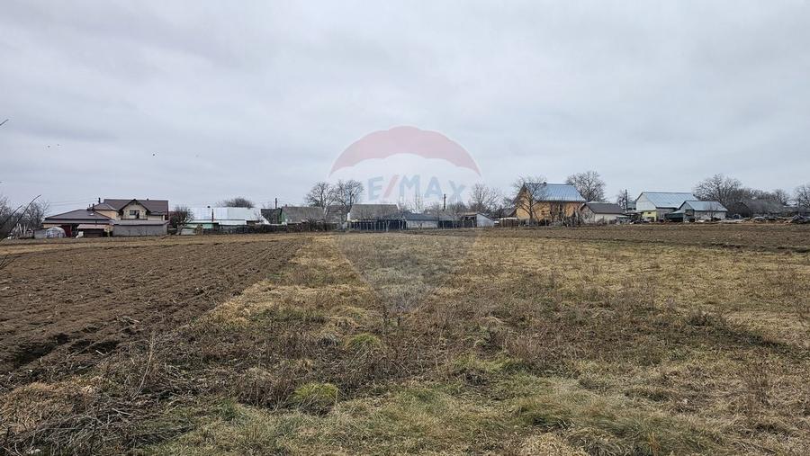 Casa / Vila cu 12 camere, teren intravilan de 2869mp in Siminicea, SV - 26