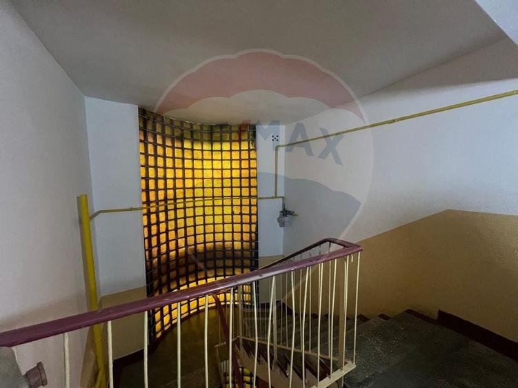 Apartament cu 4 camere de vanzare in zona Central - 15