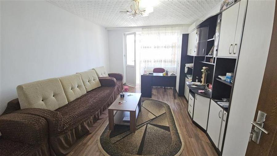 Apartament 3 decomandate, mobilat, zona Tic Tac - 2
