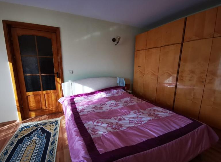 Semicentral, vila 2005, 220 MP + 350 mp teren total - 9