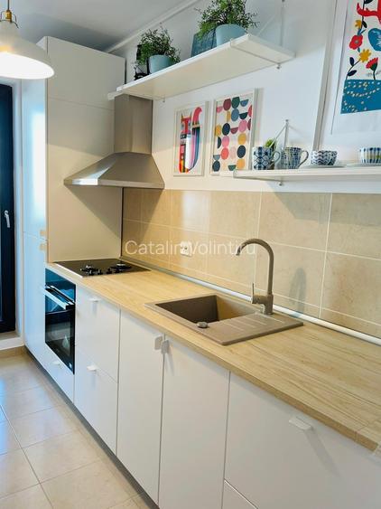 Apartament cu 3 camere semidecomandat în Titan Apartament cu 3 camere semidecomandat în Titan