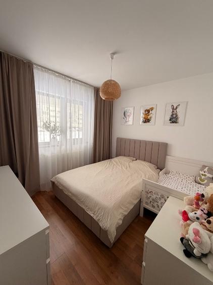 Vând apartament 2 camere  - 7