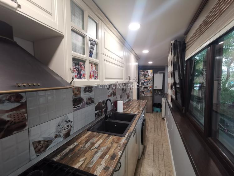 Apartament 3 camere Piata Mare parter