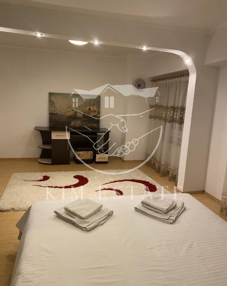 De vanzare apartament 3 camere,Trocadero - 3