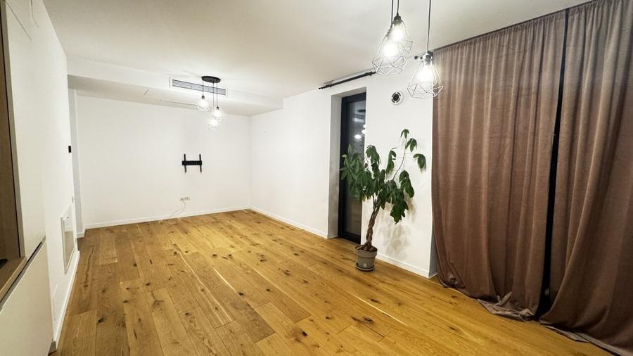 De inchiriere 2 camere cu gradina in Amber Forest - 9