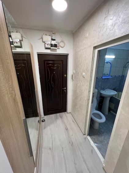 Garsonieră decomandată în Craiovei