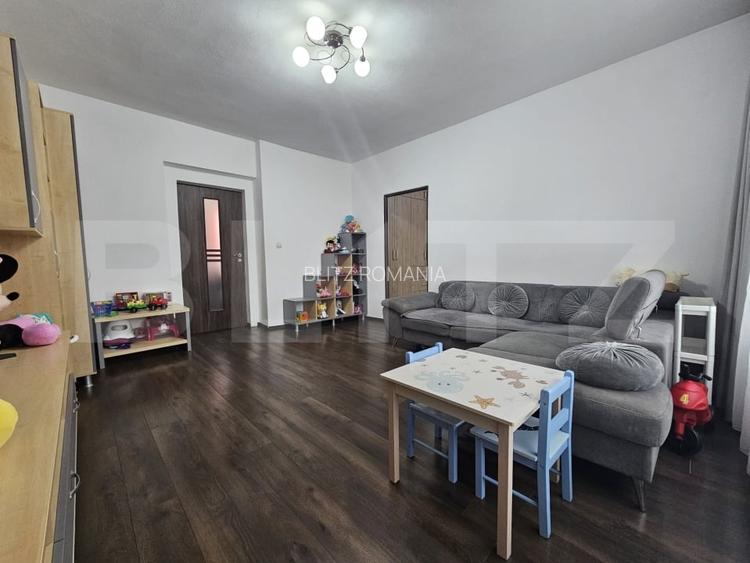 Apartament 3 camere, 75.61 mp, zona Cetate