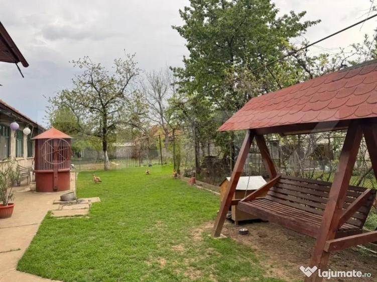 Casa de vanzare, cu 3 camere, 120 mp, 1080 mp teren, zona Si - 2