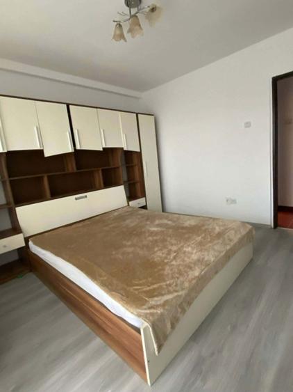 Apartament de inchiriat, zona centrala, disponibil imediat - 3