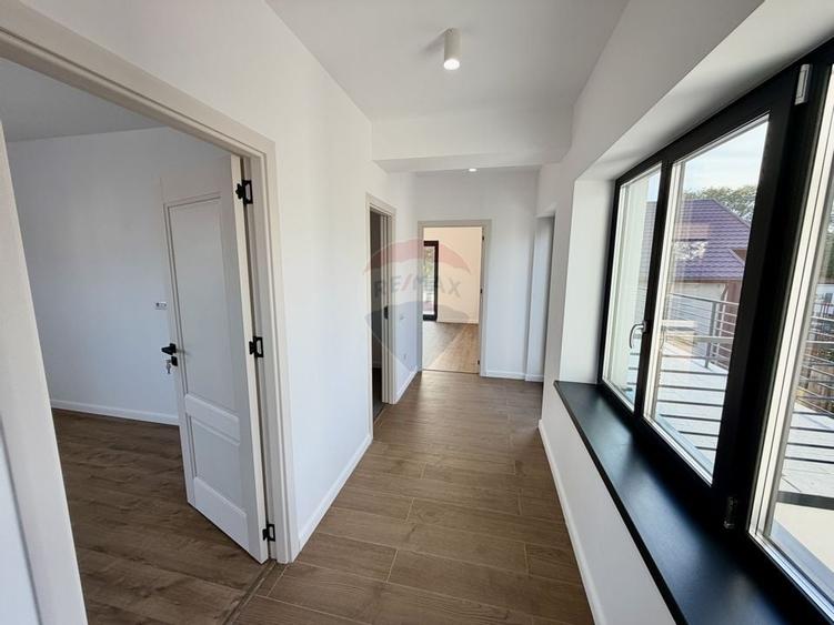 Casa / Vila cu 4 camere de vanzare in zona Nord - 20