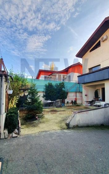 Casa de VANZARE in sector 5 Str. Antiaeriana resedinta sau after school - 2