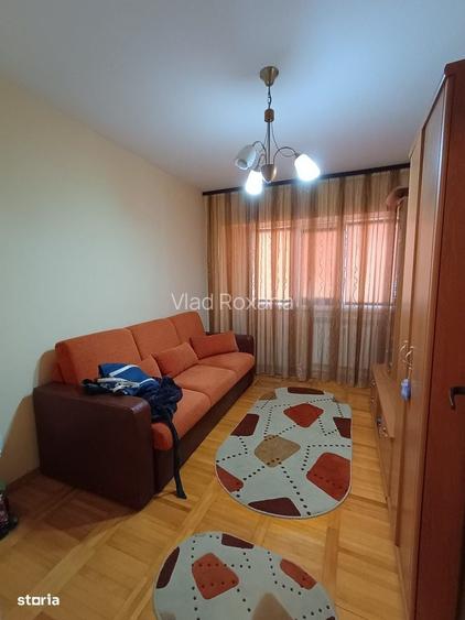 Apartament trei camere - Zona Scoala Nr. 9 - 84 mp