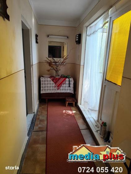 Casa cu teren 1374 mp in vatra veche a comunei Vanatori 56.000 Euro - 6